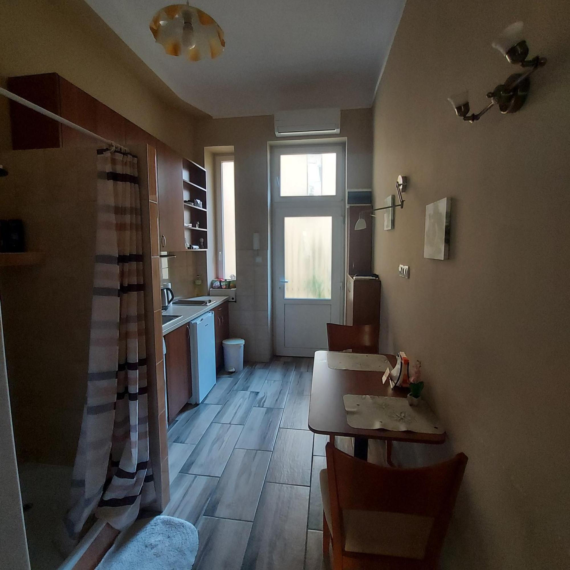 Cute Apartment Close To The Center Budapeste Exterior foto